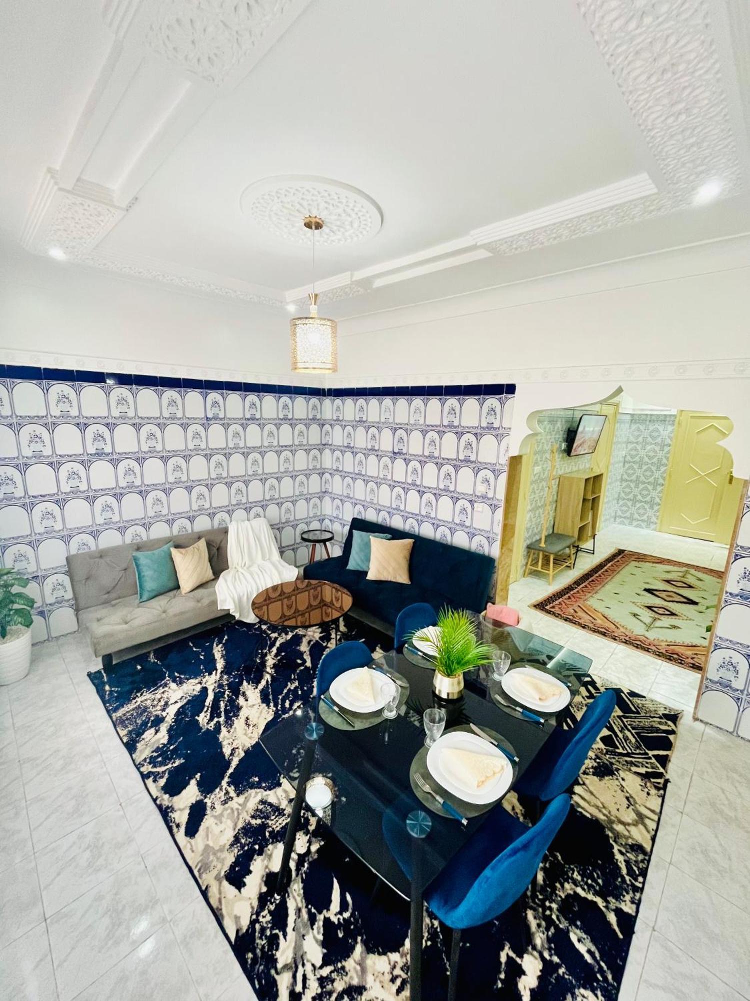 Apartment With Ac, Patio And Rooftop Appartement Climatise Avec Patio Et Toit Terrasse مراكش المظهر الخارجي الصورة
