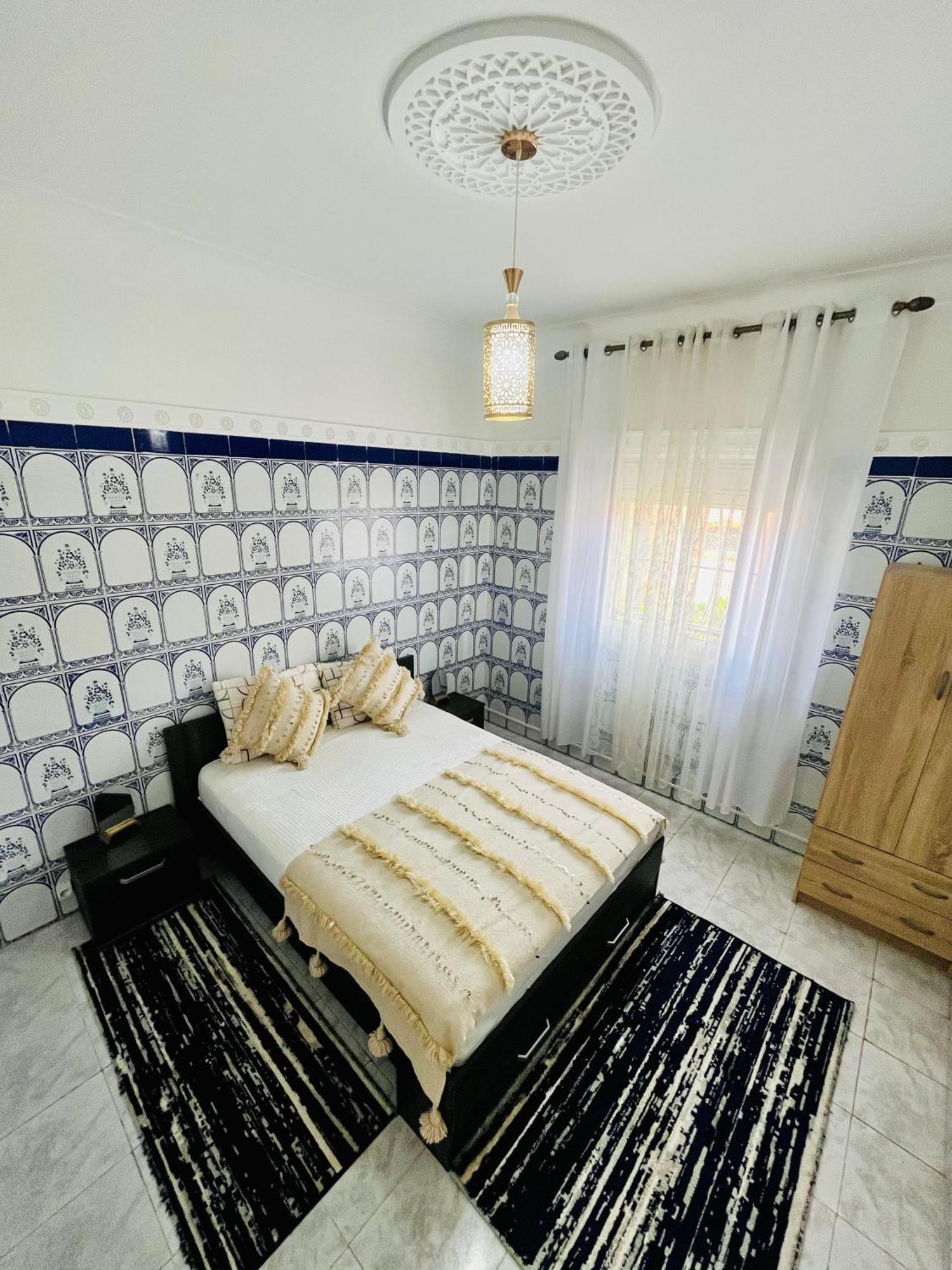 Apartment With Ac, Patio And Rooftop Appartement Climatise Avec Patio Et Toit Terrasse مراكش المظهر الخارجي الصورة